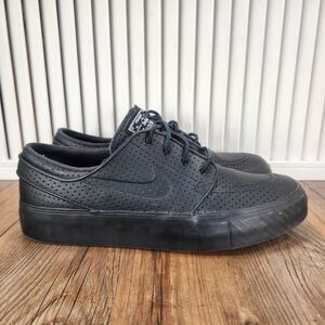 Nike SB Zoom Stefan Janoski Womens Sz 8.5 Black Perforated Leather Skater Shoes